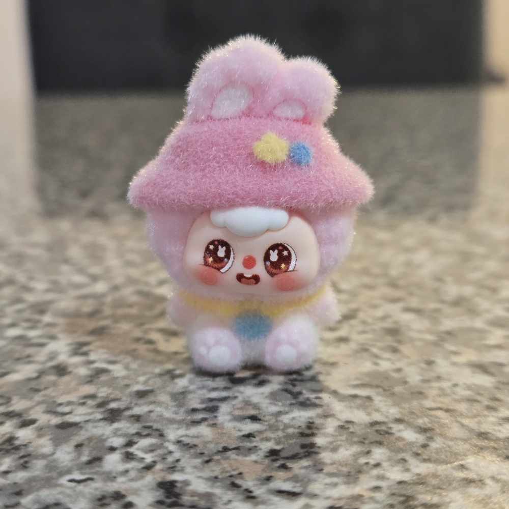 🍒🍒 Cute Pink Fuzzy Baby Three Mini Figurine